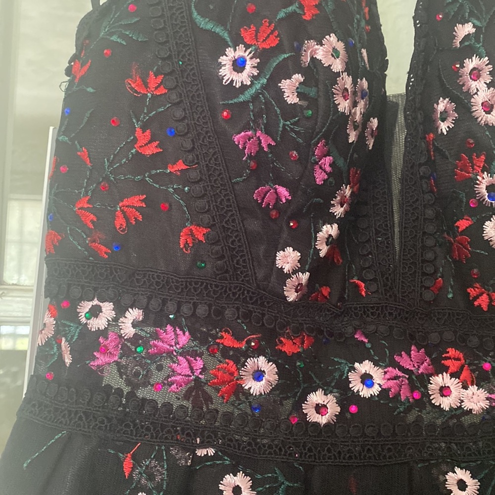 Dave and Johnny Black Embroidered Homecoming Dress - Picture 7 of 8